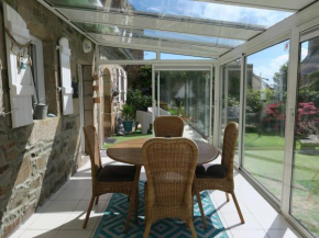 Maison de charme 3* avec WIFI, jardin clos, véranda, à 350m du port à Perros-Guirec - FR-1-368-254